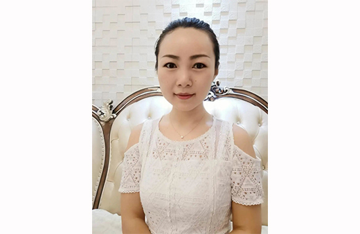 “世”在人為 | 世友地板新疆烏魯木齊經(jīng)銷商張寶月：服務(wù)快一步，業(yè)績上一層